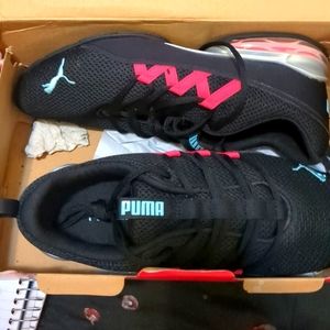 Puma soft foam athletic shoes size 11 wide